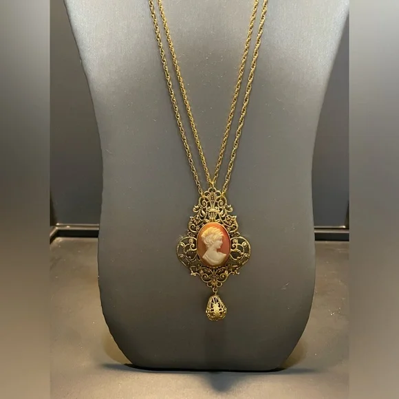 Large Vintage Filigree Cameo Pendant On Double 20” Chains Victorian Revival - Picture 2 of 7
